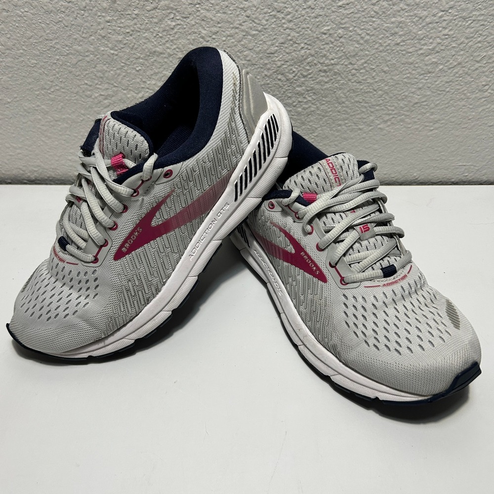 Brooks Addiction GTS 15 Womens 8 Wide D Grey Pink Navy Running Shoes 1203521D054